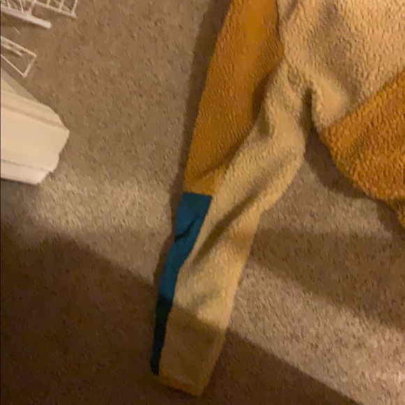 Nike sweater - Picture 7 of 7